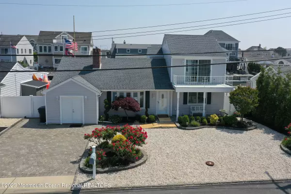 Mantoloking, NJ 08738,309 Bay Lane