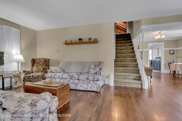 Sea Girt, NJ 08750,906 Brooklyn Boulevard