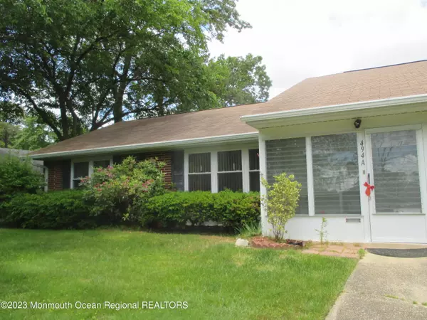 Lakewood, NJ 08701,494 Thornbury Court