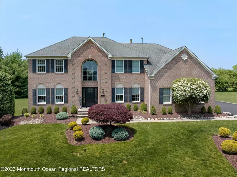 3 Falcon Ridge Circle, Holmdel, NJ 07733