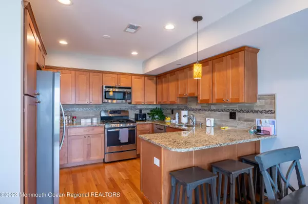 Ortley Beach, NJ 08751,103 Dewey Drive #103