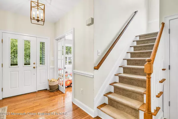 Rumson, NJ 07760,17 Forrest Avenue