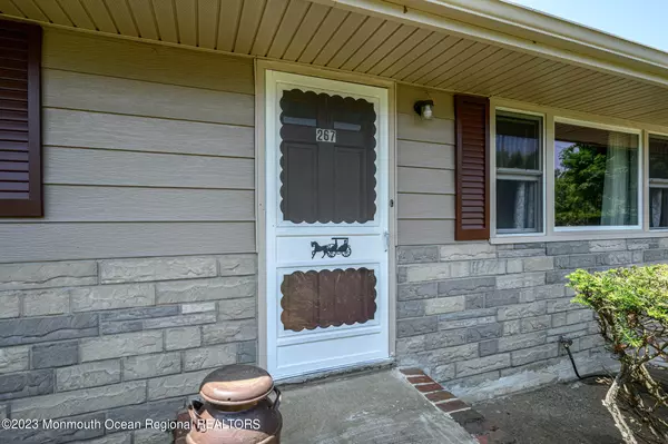 Cream Ridge, NJ 08514,267 Route 539