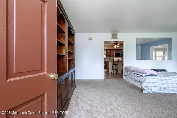 Cream Ridge, NJ 08514,267 Route 539