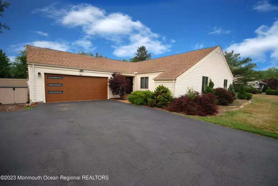 700 Elton Adelphia Road, Freehold, NJ 07728