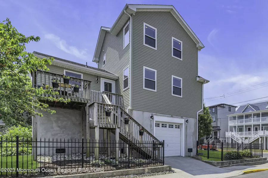 40 Shrewsbury Avenue, Highlands, NJ 07732