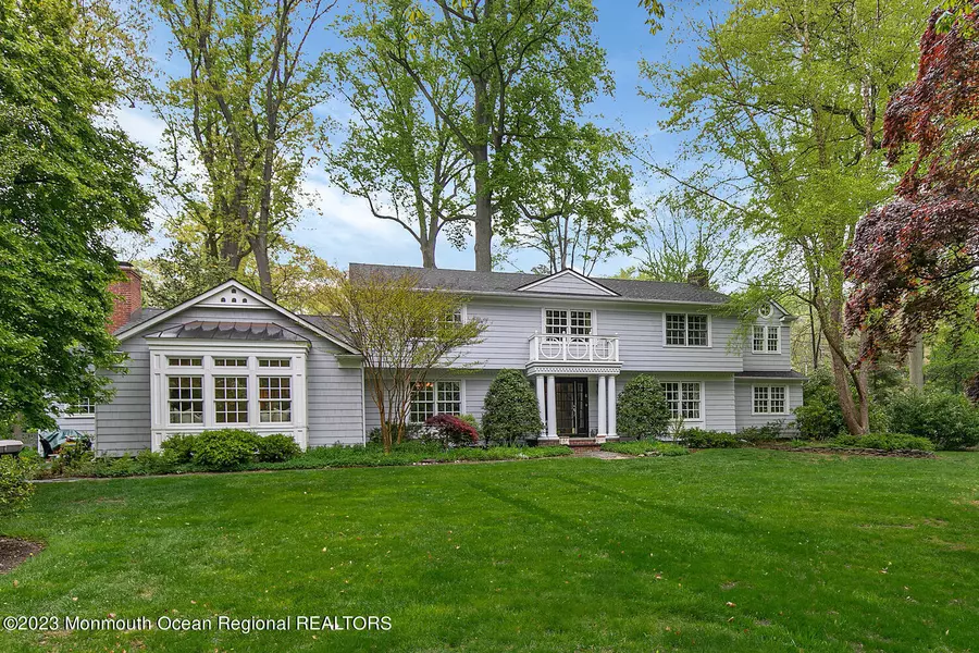 4 Clay Court, Rumson, NJ 07760