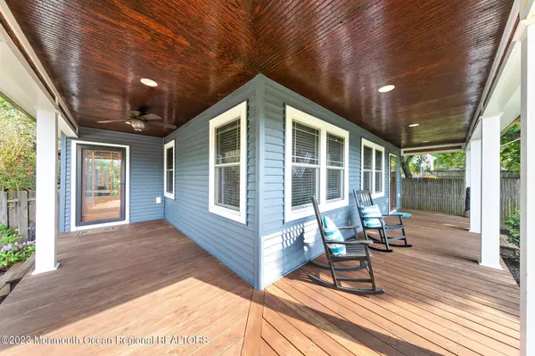 Atlantic Highlands, NJ 07716,10 Bowne Avenue