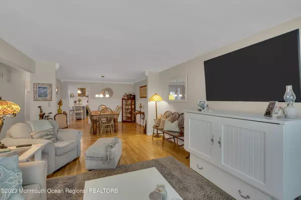 Brielle, NJ 08730,24 Mulberry Court #C