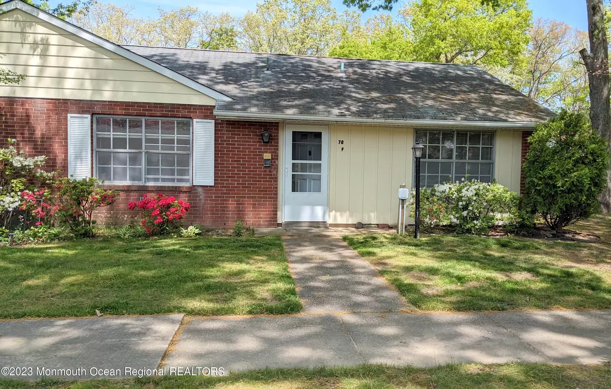 Lakewood, NJ 08701,70 Dorchester Drive