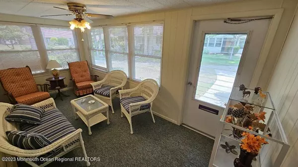 Lakewood, NJ 08701,2 Buckingham Drive