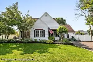 100 Knot Road, Manahawkin, NJ 08050