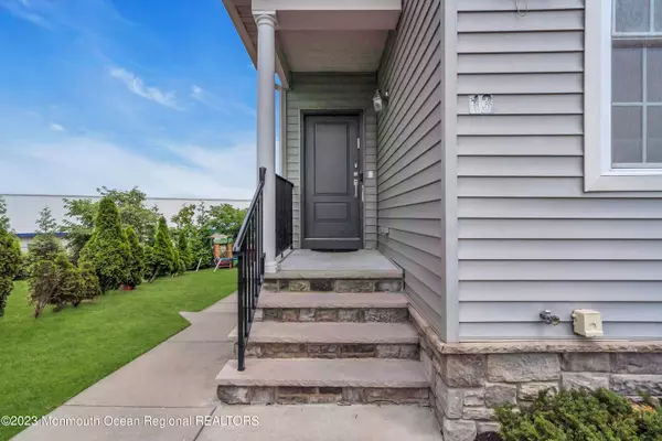 Lakewood, NJ 08701,13 Flannery Avenue