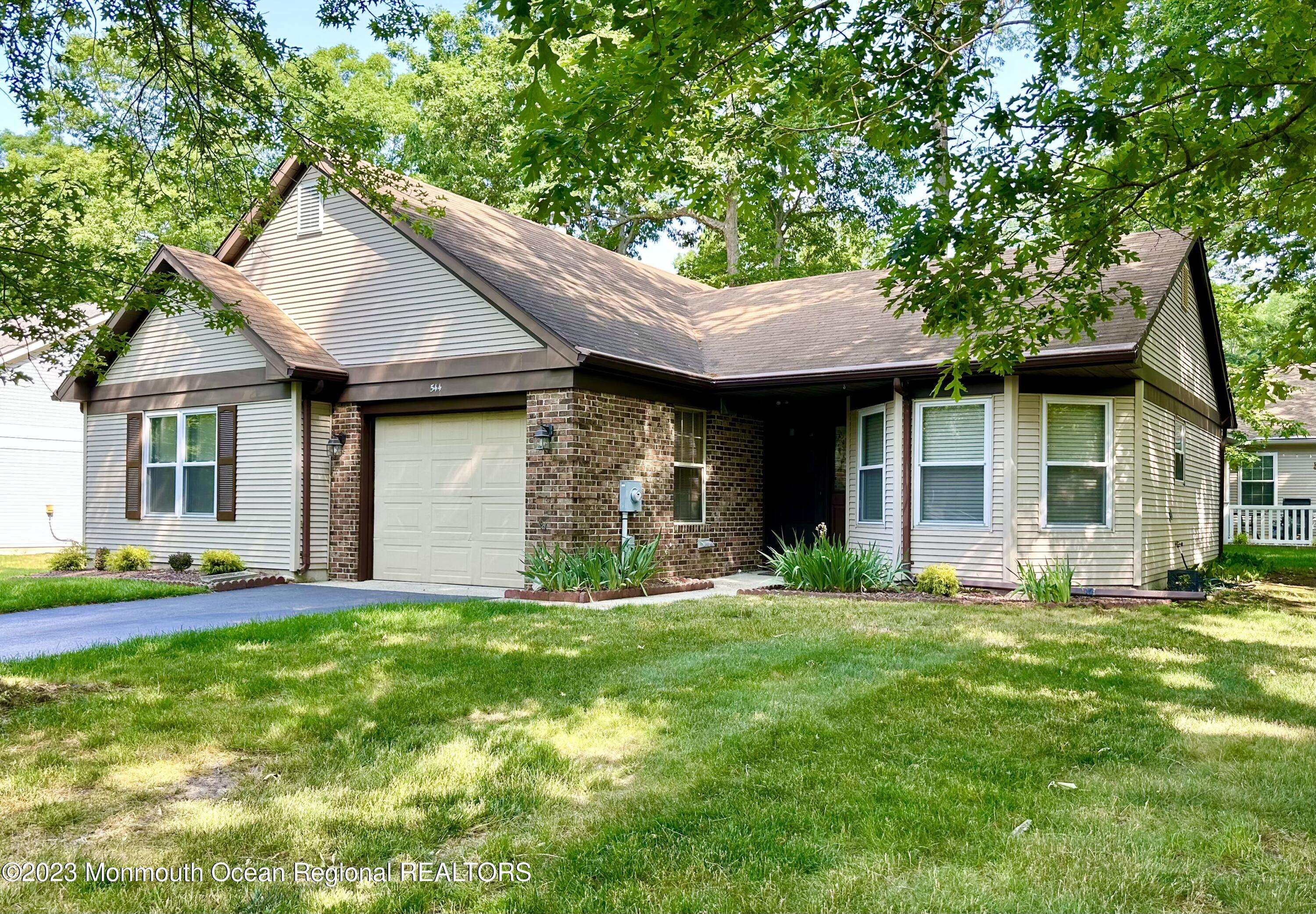 544 Petunia Lane N, Whiting, NJ 08759