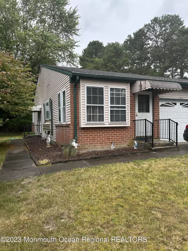 Whiting, NJ 08759,24 Sunset Road