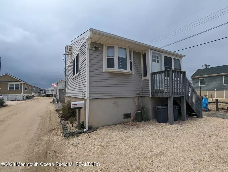 116 W Plover Way, Lavallette, NJ 08735