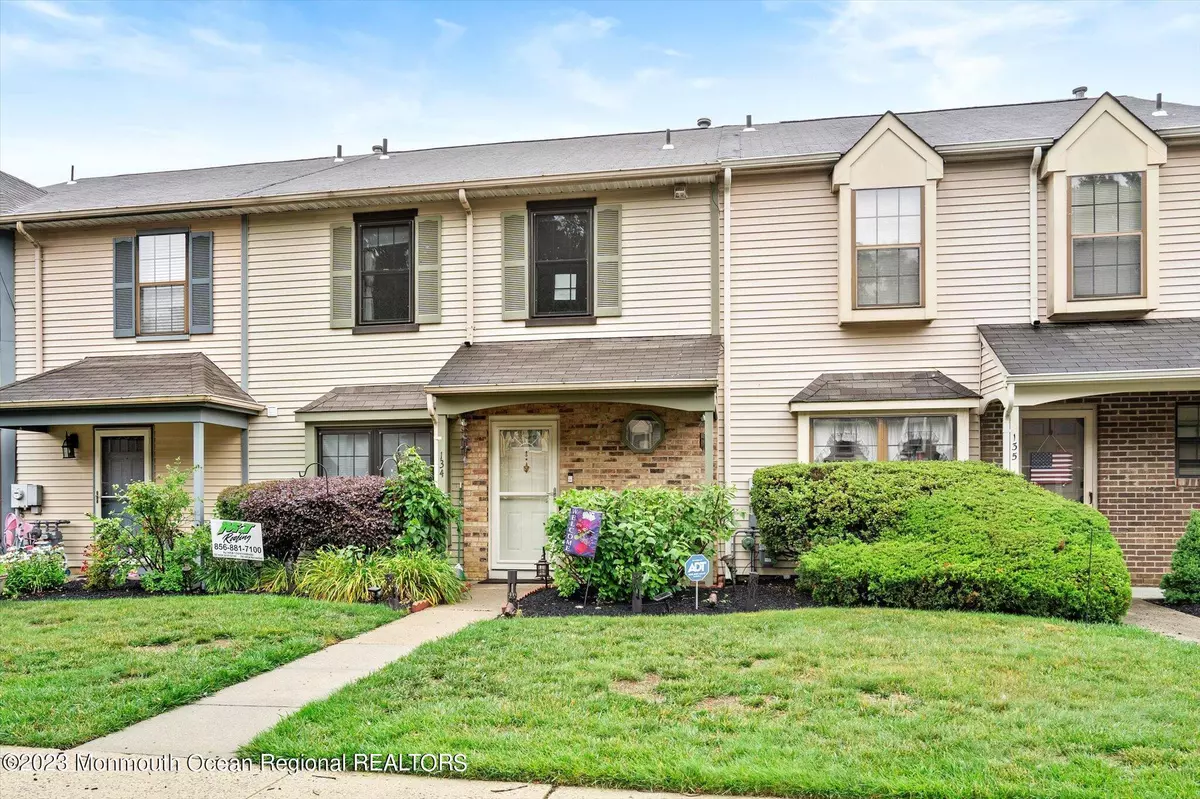 Robbinsville, NJ 08691,134 Tynemouth Court