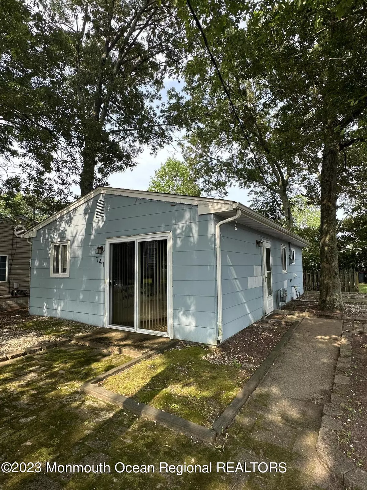 Lanoka Harbor, NJ 08734,741 Birch Road