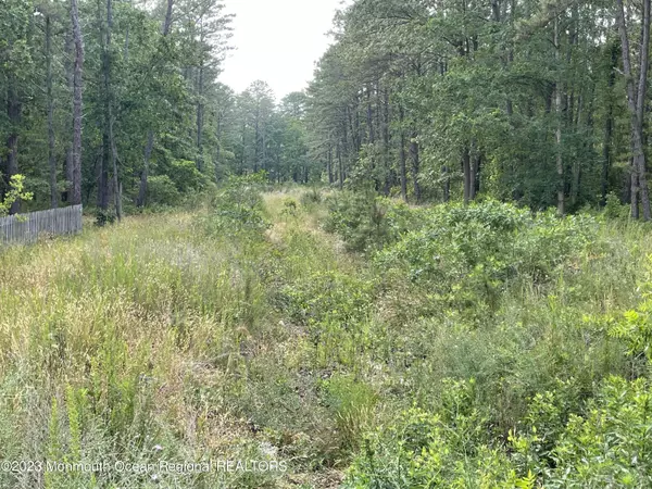 Egg Harbor Twp, NJ 08234,0 Buttonwood Road