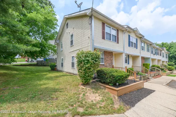 Keasbey, NJ 08832,3 Florida Grove Road #1