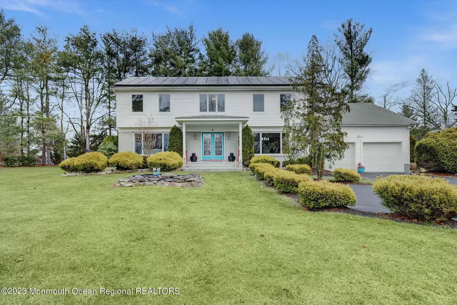 1 Country Lane, Manalapan, NJ 07726