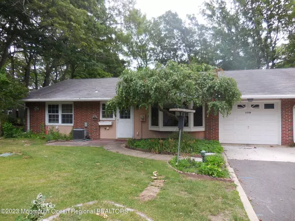 625 Huntington Drive, Lakewood, NJ 08701