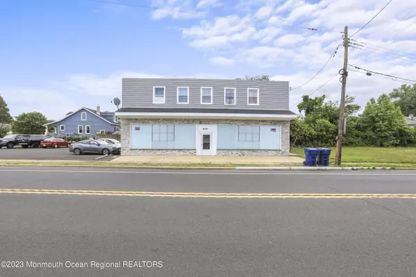 605 State Route 35 S, Neptune Township, NJ 07753