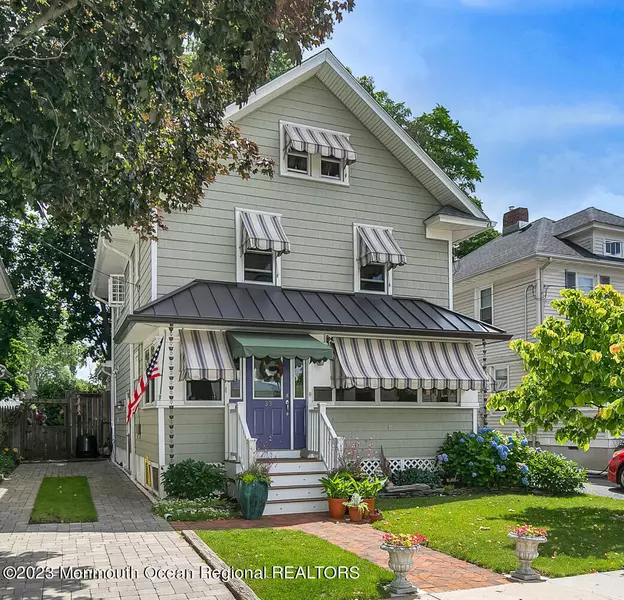 33 Arthur Place, Red Bank, NJ 07701
