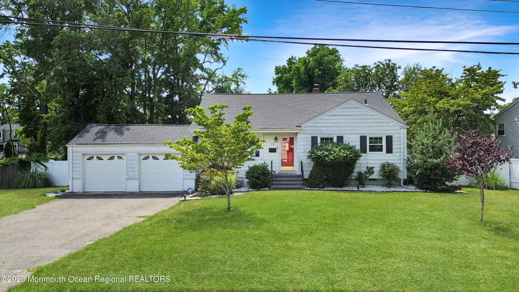 14 Arno Street, Oakhurst, NJ 07755