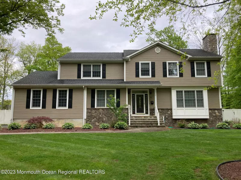 10 Avon Drive, Freehold, NJ 07728