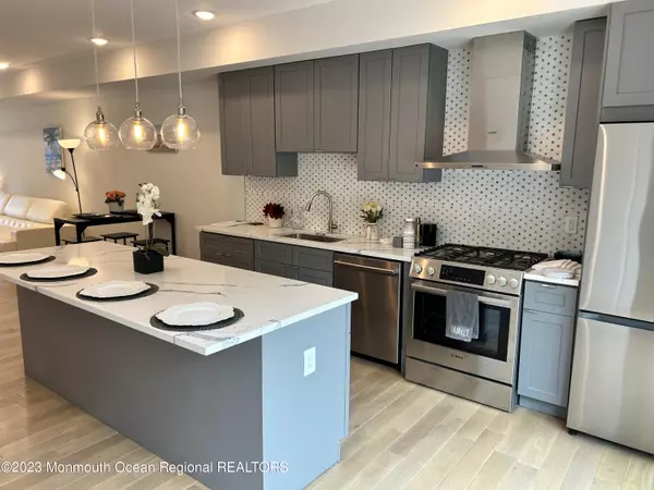 Highlands, NJ 07732,28 2nd Street