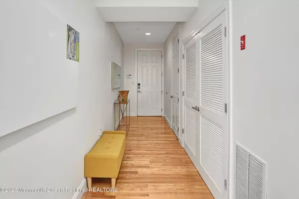 Guttenberg, NJ 07093,7008 Madison Street #402