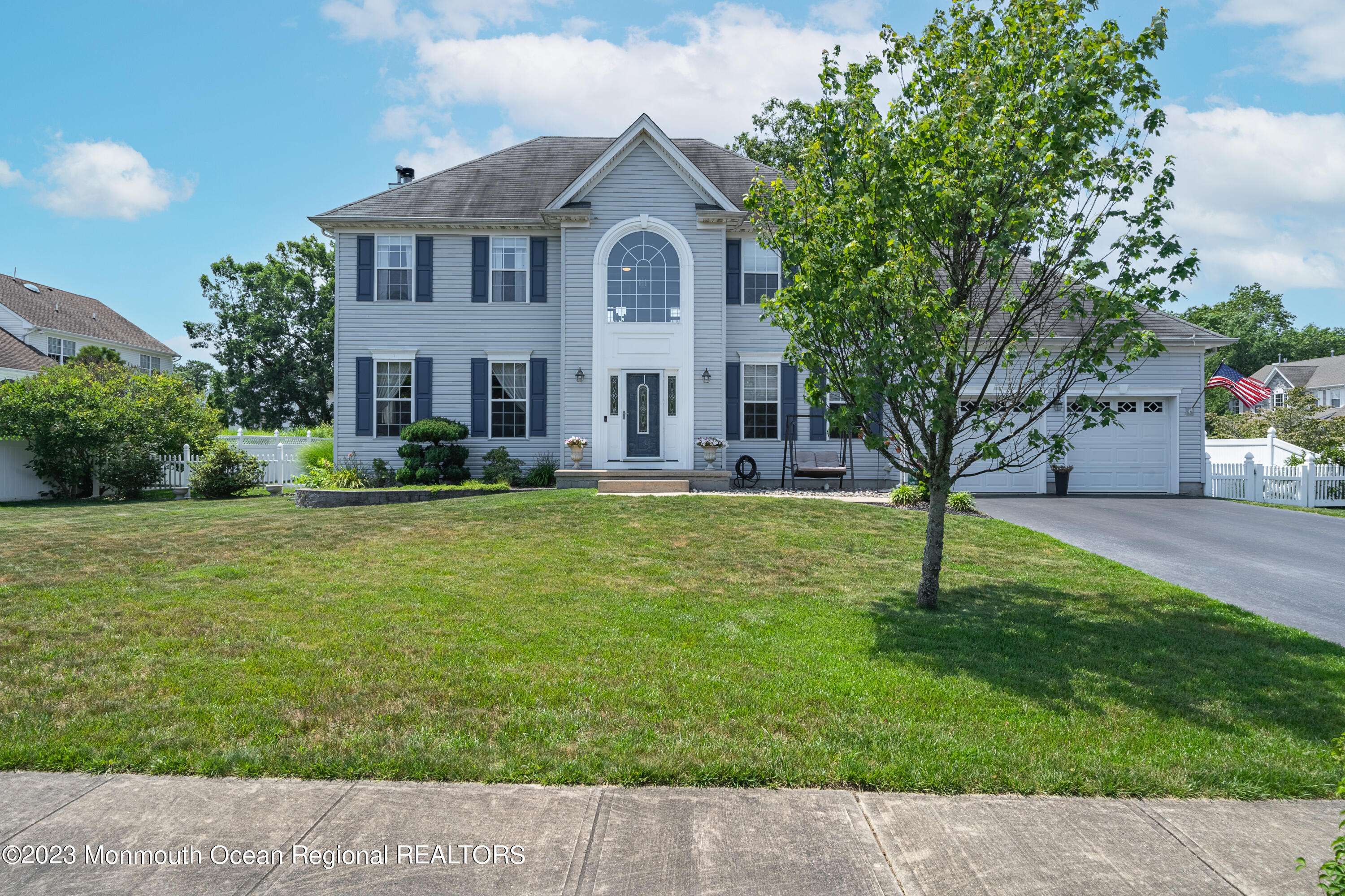 Lanoka Harbor, NJ 08734,727 Hill Street