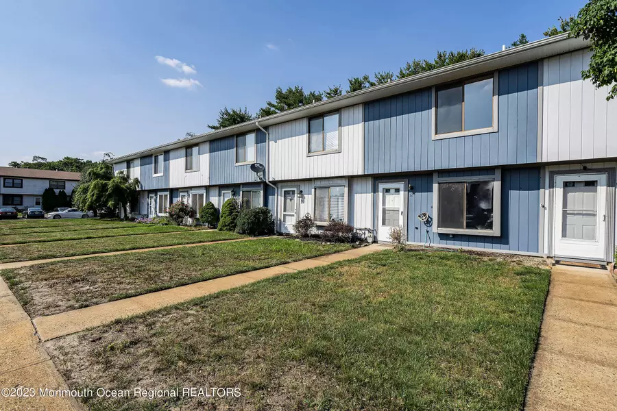 12 Creek, Brick, NJ 08724