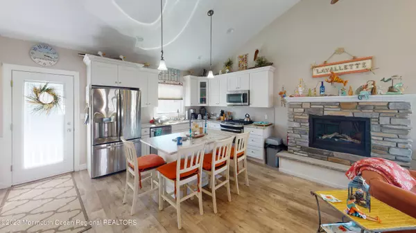 Lavallette, NJ 08735,114 Newark Avenue