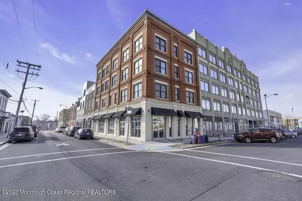 Asbury Park, NJ 07712,700 Mattison Avenue #201