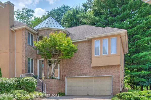 Holmdel, NJ 07733,70 Laguna Hills Court