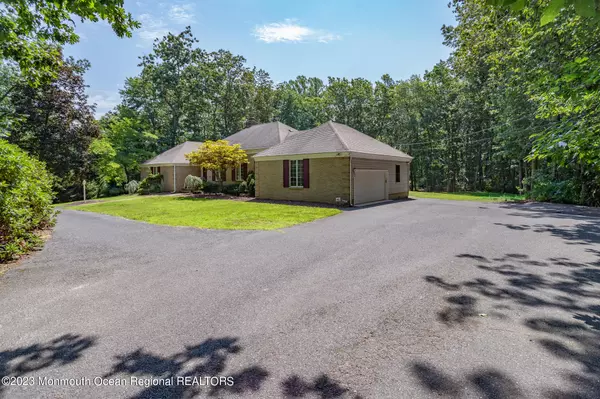 Millstone, NJ 08510,41 Carrs Tavern Road