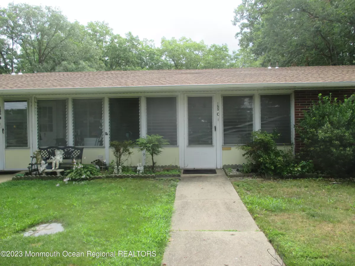 Lakewood, NJ 08701,165 Gramercy Court