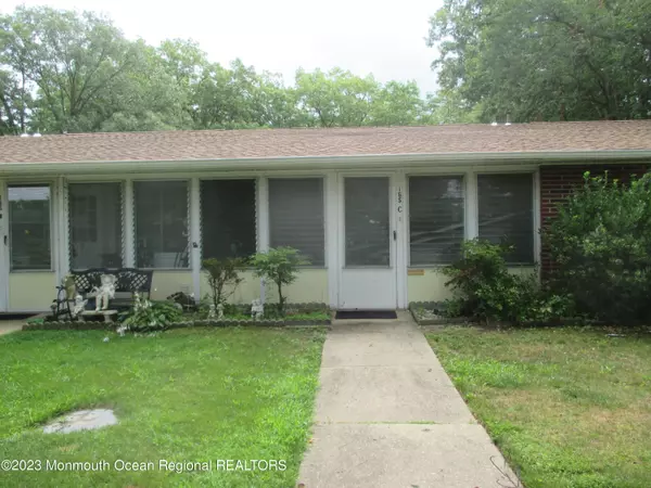 165 Gramercy Court, Lakewood, NJ 08701