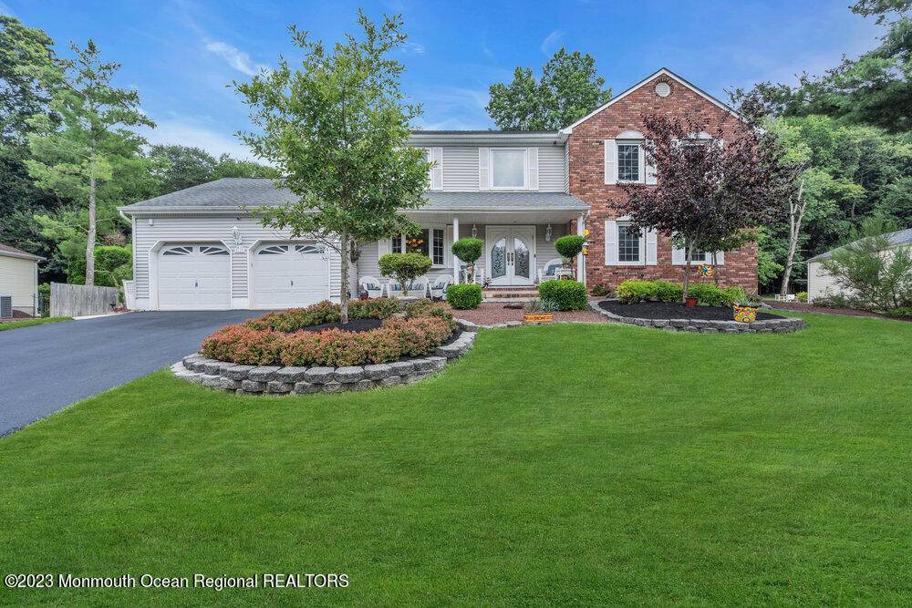 Marlboro, NJ 07746,11 Carriage Court