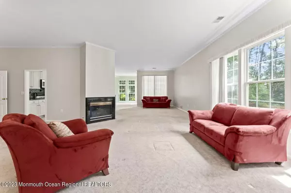 Lakewood, NJ 08701,79 Golden Seasons Drive