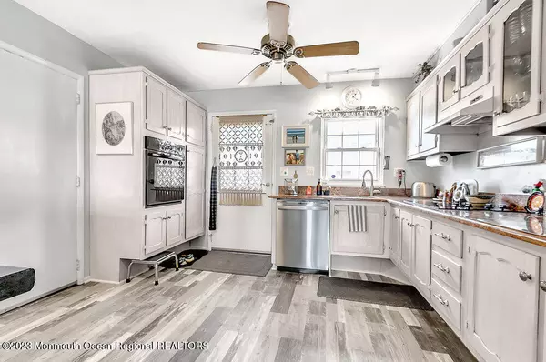 Lakewood, NJ 08701,697 Plymouth Drive