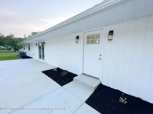 Kendall Park, NJ 08824,3 Ritter Road