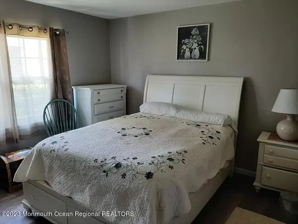 Lakewood, NJ 08701,805 Balmoral Court