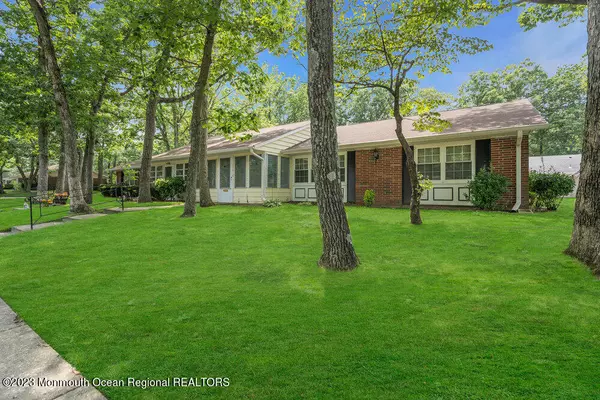 Lakewood, NJ 08701,281 Huntington Drive