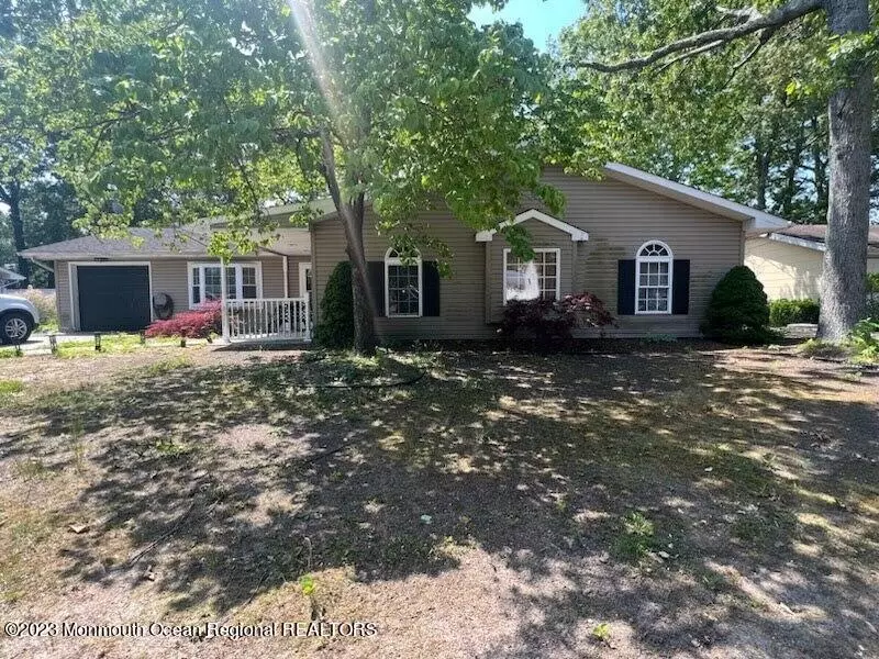 Lanoka Harbor, NJ 08734,103 Lawrence Drive