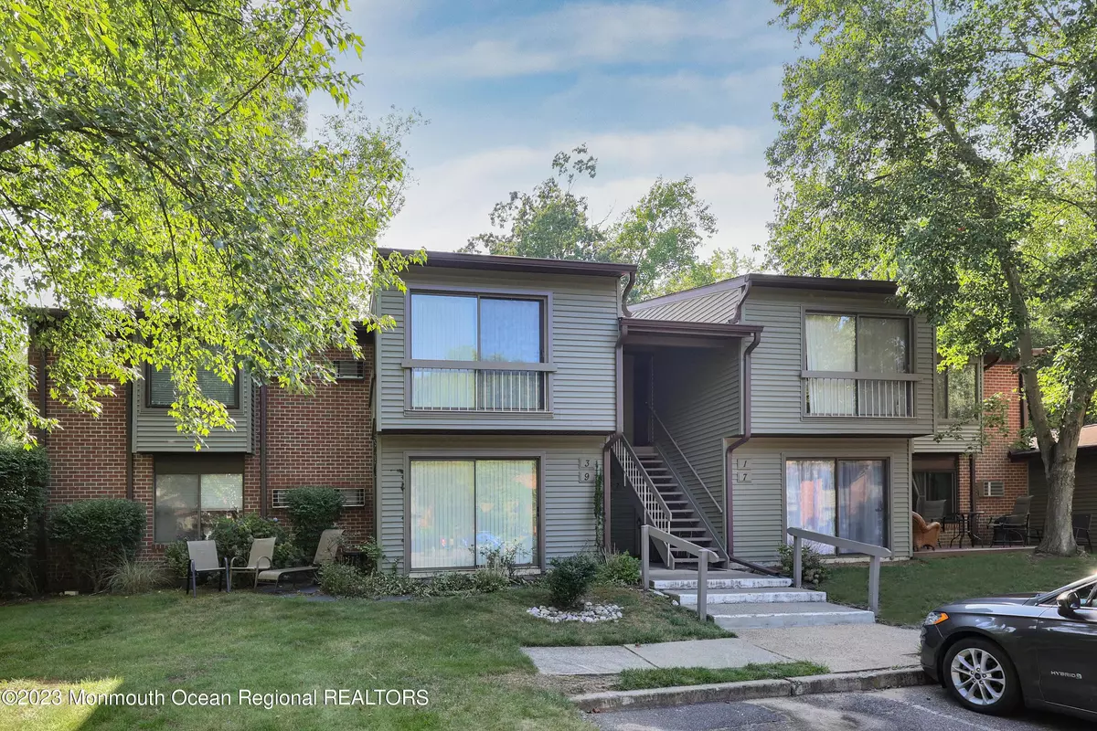 Red Bank, NJ 07701,3 Medford Court