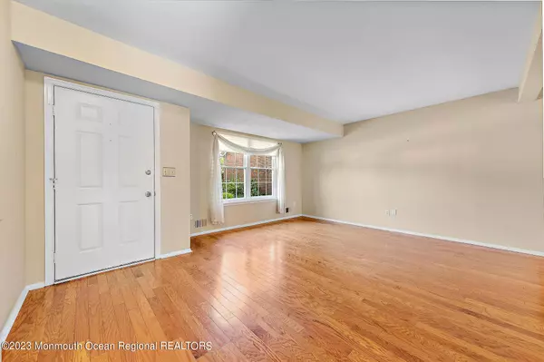 Spring Lake Heights, NJ 07762,27 Magnolia Drive