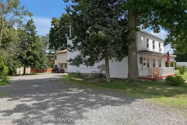 Keyport, NJ 07735,8185 Fulton Street